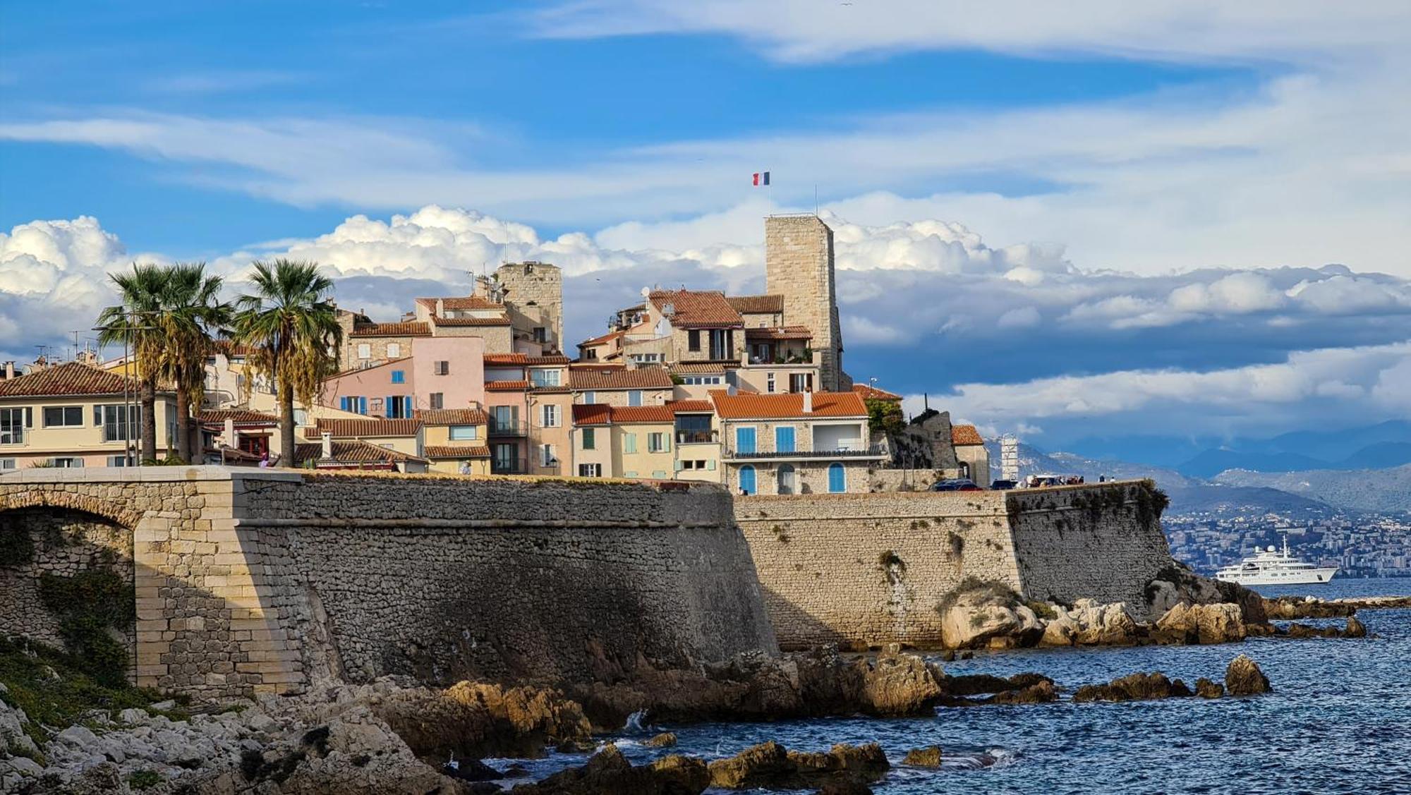 Casalionelantibes 70 Sqm Apartment With Garden And Parking Kültér fotó