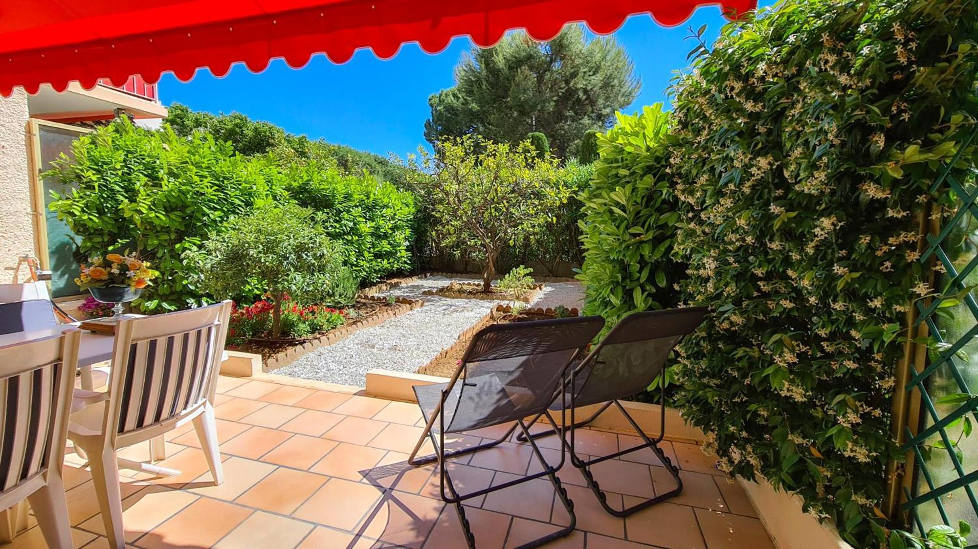 Casalionelantibes 70 Sqm Apartment With Garden And Parking Kültér fotó